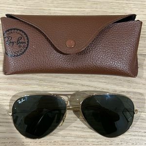 Ray-Ban large aviator sunglasses with gold metal
